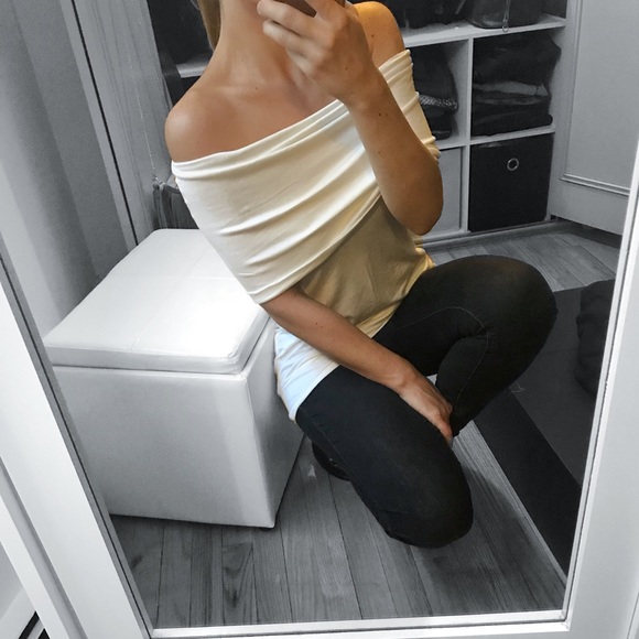 LAST 3✨Off Shoulder Tunic Top in Ivory - Picture 2 of 8